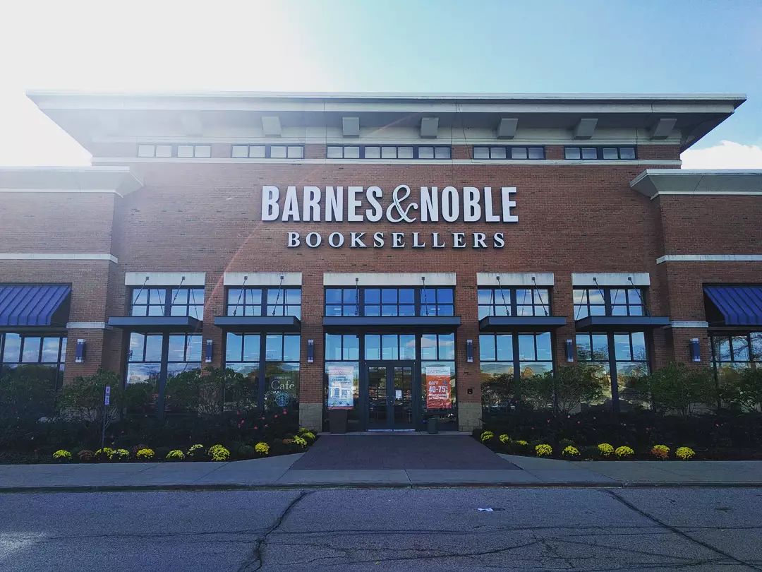 Barnes & Noble at Spring Hill Mall offically closed on Oct. 22 after 17 years of bookselling in that location.