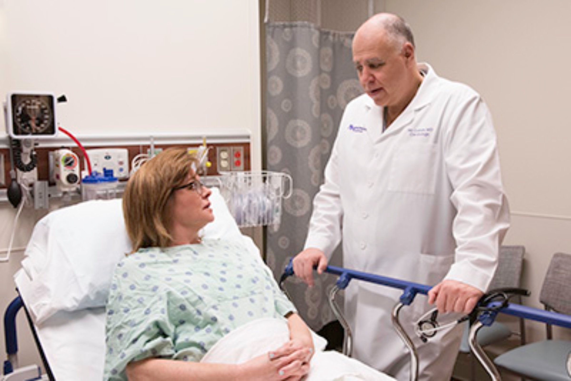 Dr. Ian Cohen, a cardiologist at the Bluhm Cardiovascular Institute of Northwestnern Medicine Lake Forest Hospital consults with a heart patient