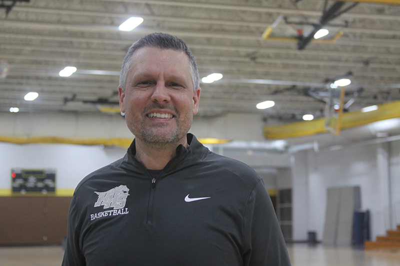 Huntley head girls basketball coach Steve Raethz