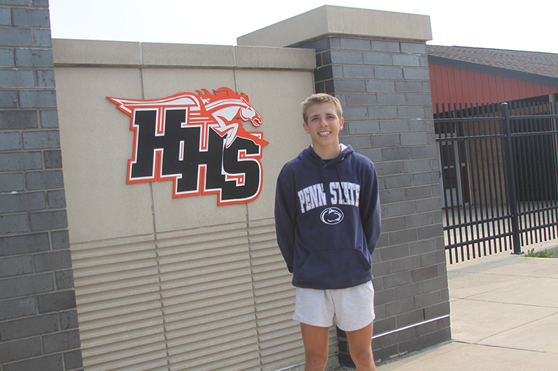 Huntley junior cross country runner Tommy Nitz