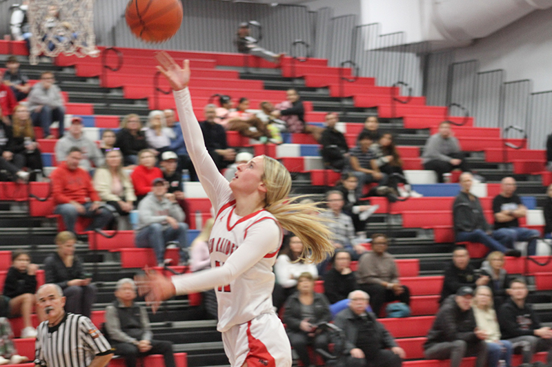 Huntley junior Anna Campanelli heads to two points during the Dundee-Crown Komaromy Classic.