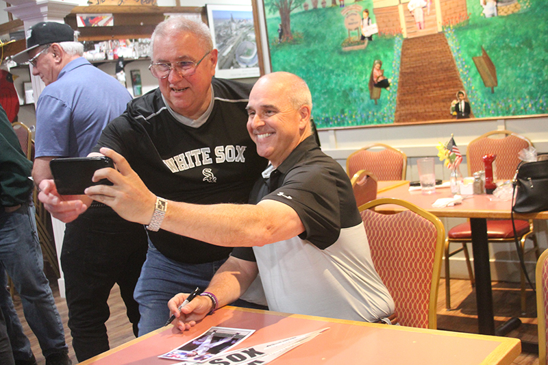 Huntley resident John Piwko, left, takes a selfie Mike Huff, an outfielder for the 1993 American League West Division champion White Sox team. Huff was the guest speaker at a Huntley Chicago White Sox Fan Club meeting.